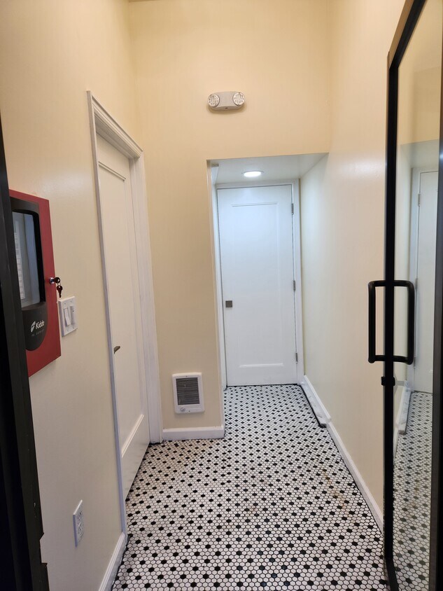 Foto principal - 4840 Old York Rd