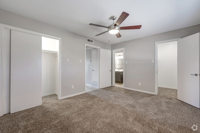 1BR, 1BA - 600SF - Bedroom - Las Ventanas