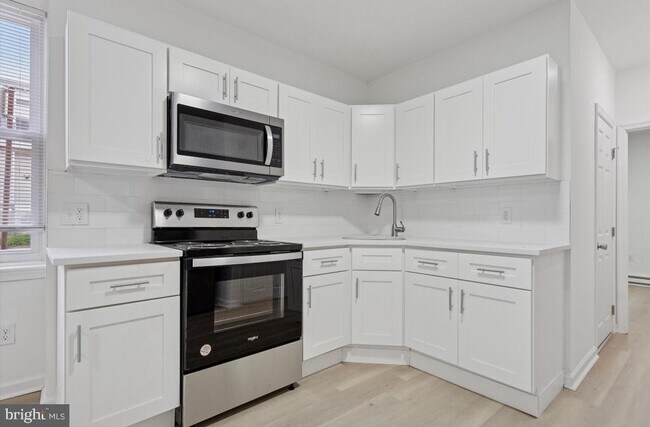 Building Photo - 1999 Church Ln