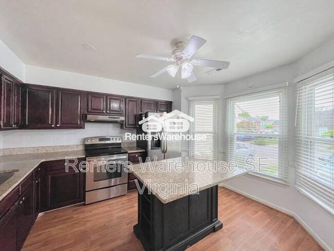 Building Photo - 4902 Windbrooke Ct