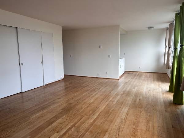 Foto del edificio - 2012 Thorndyke Ave W