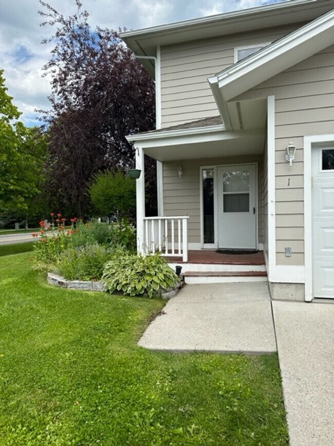 Foto del edificio - Great Location 2 Bedroom in Bozeman!!