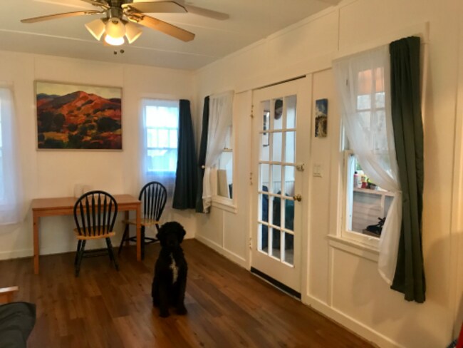 Foto del edificio - 667 Schley St