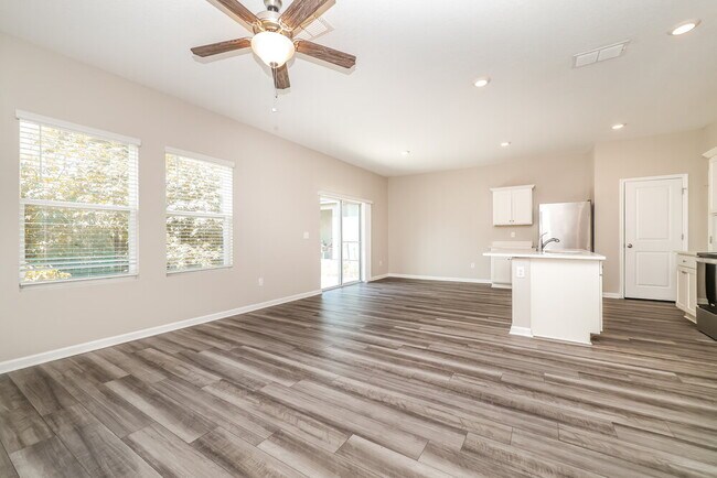 Foto del edificio - 2052 Harris Hawk Ave