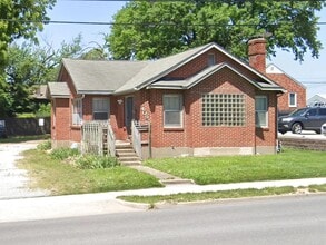 Building Photo - 409 N College Ave