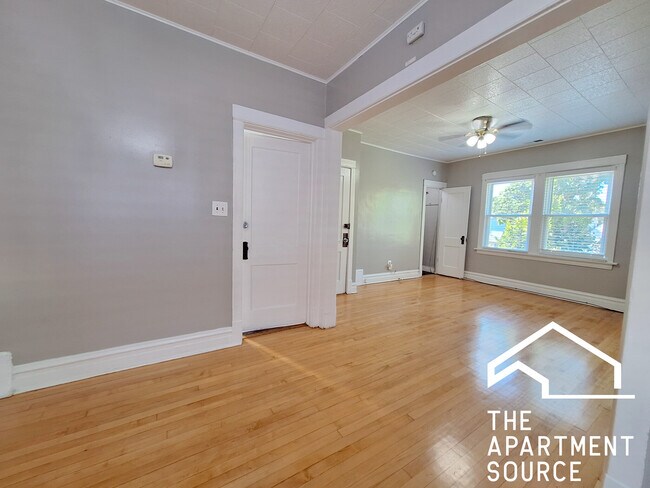 Foto del edificio - 4135 W Henderson St