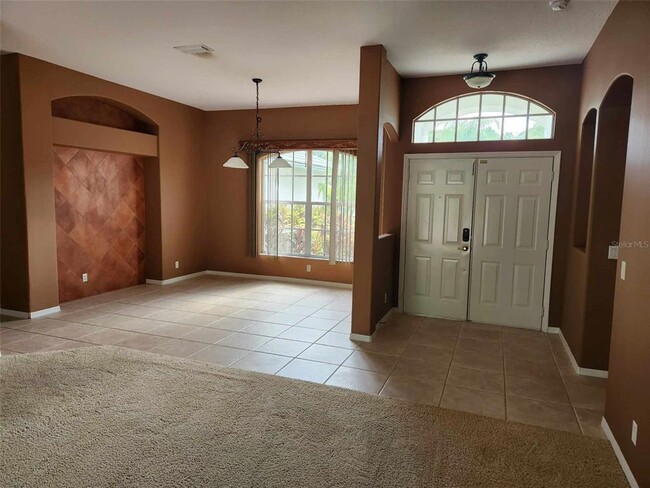 Foto del edificio - 7423 Lockwood Ridge Rd
