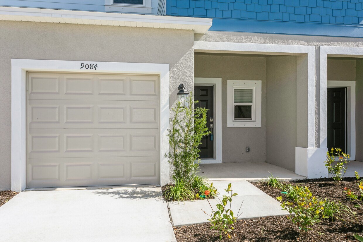 Foto principal - 9084 Driven Snow St
