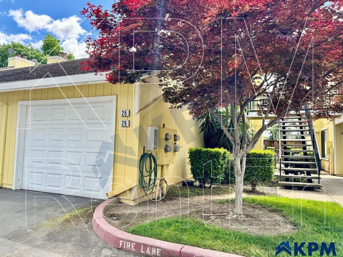 Foto principal - 1311 W Century Blvd