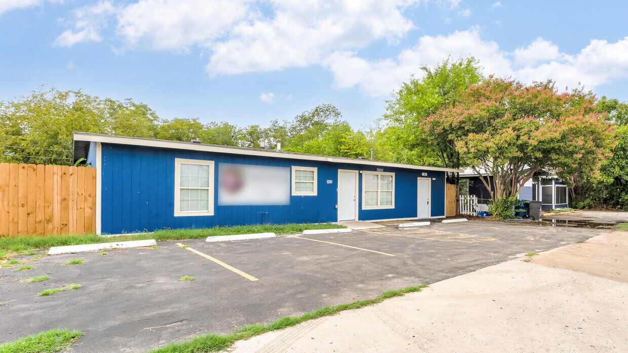 Foto principal - 4530 Walzem Rd