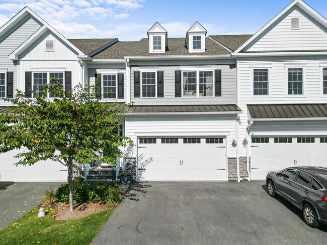 Foto del edificio - 4 Aspen Dr