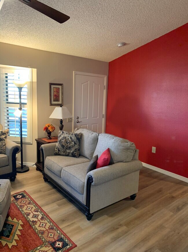 Building Photo - 17810 N Desert Glen Dr