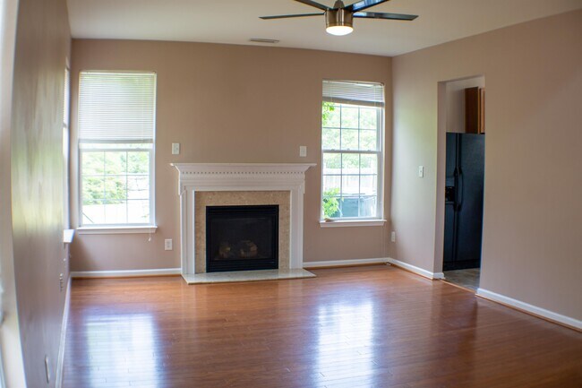 Foto del edificio - 5145 Mabe Dr