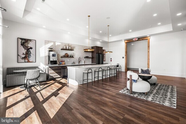 Foto del edificio - 2607 Maplewood Cir