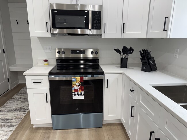 Building Photo - 4507 60th St