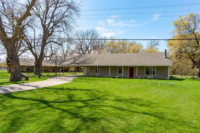 Foto del edificio - 3311 E FM 813