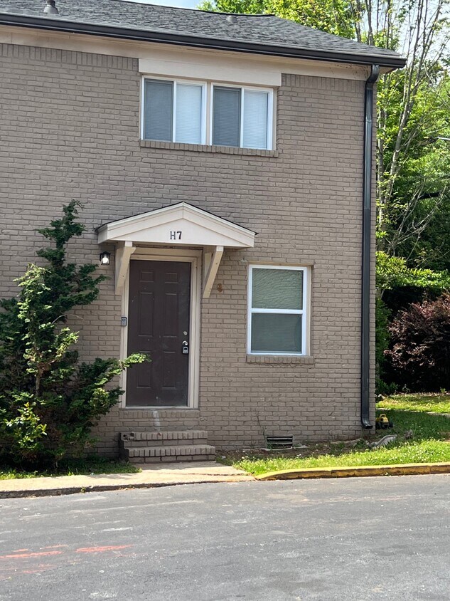 Foto principal - 2604 Campbellton Rd SW