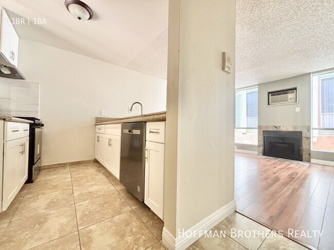 Foto del edificio - 1225 N Cherokee Ave