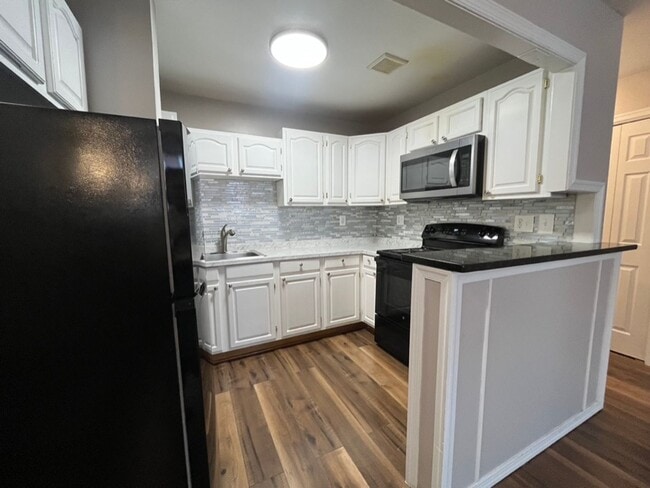 Foto del edificio - Columbia Heights| 3Bd 1Bth | Top Floor | F...