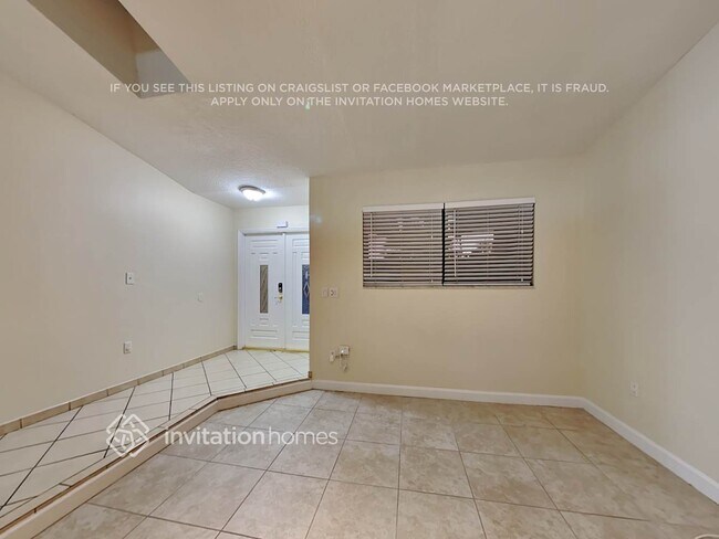 Building Photo - 3380 SW 139th Ave