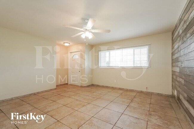Foto del edificio - 222 SE 26th St