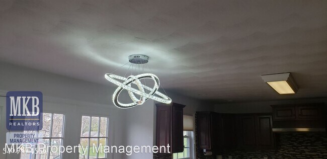 Foto del edificio - 4 br, 2.5 bath House - 6200 Sandhurst Drive
