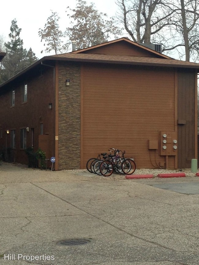Building Photo - 642 W 1st Ave