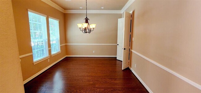 Building Photo - 16303 Lakewood Field Dr