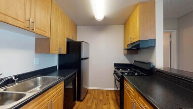 Interior Photo - Huntington Vista