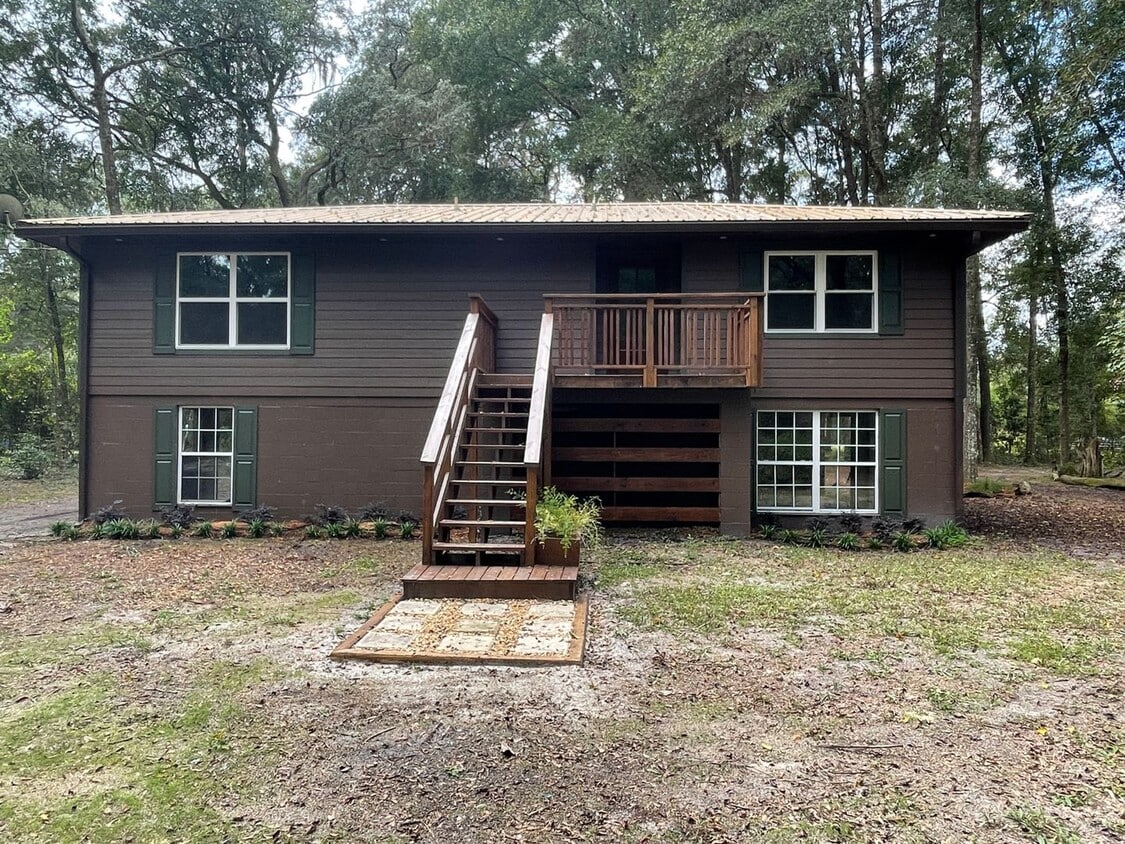 Primary Photo - Live the "River life" in Two Rivers Estate...
