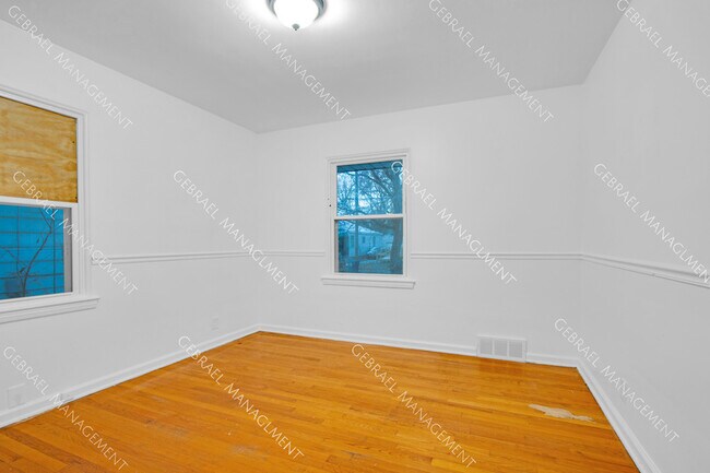 Building Photo - 2306 Pennsylvania Ave