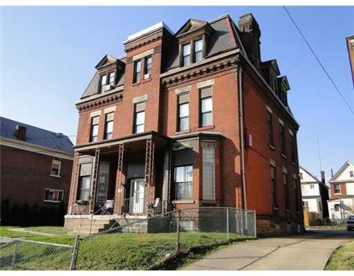 Primary Photo - Eberhardt Apartments