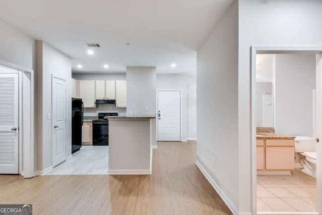 Building Photo - 821 Ralph McGill Blvd NE