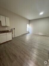 Building Photo - 50 Hunters Ave