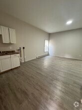 Building Photo - 50 Hunters Ave