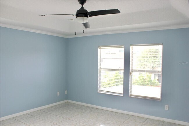 Building Photo - 2560 Aventurine St