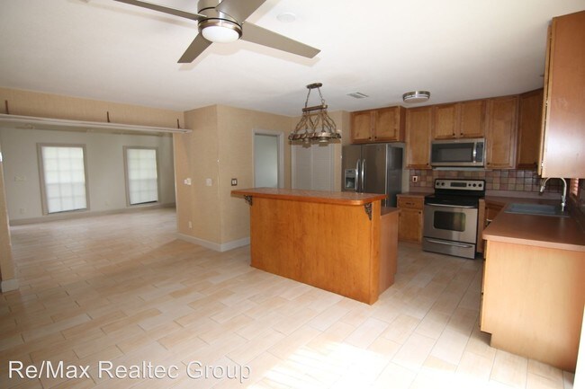 Foto del edificio - 3 br, 2.5 bath House - 1370 Pennsylvania Ave