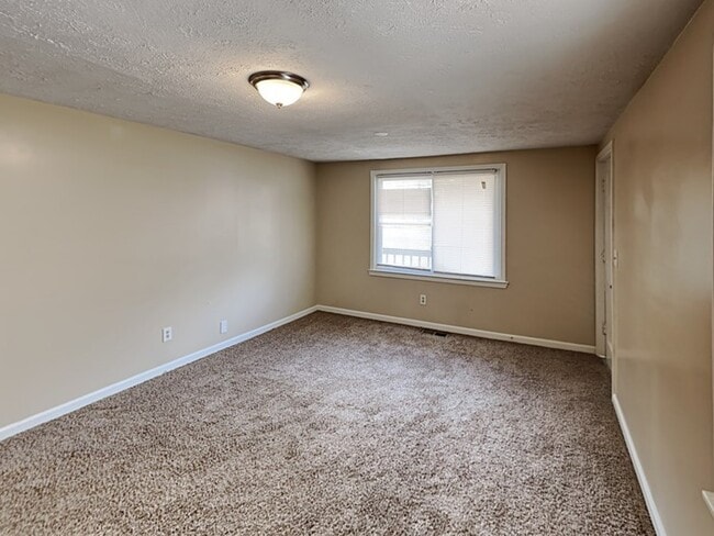 Building Photo - 407 Gresham Rd SW