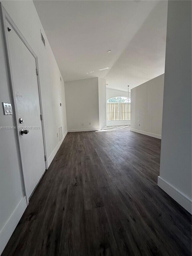 Foto del edificio - 12268 SW 145th St