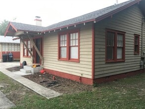 Building Photo - 115 E Vanderbilt St