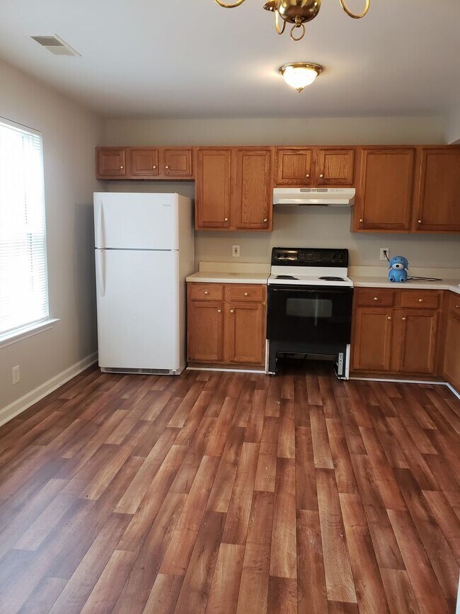 Foto del edificio - 2 Bedroom Duplex in Murfreesboro