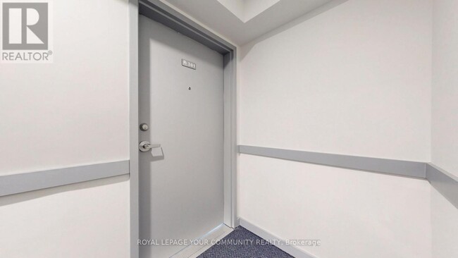Building Photo - 45-345 Connaught Ave