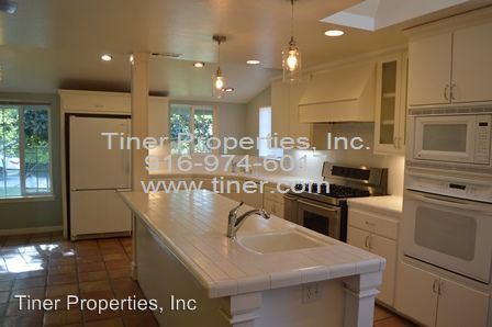 Building Photo - 4237 Mason Ln