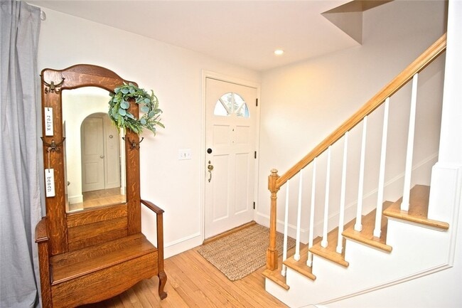 Building Photo - 139 Coggeshall Ave