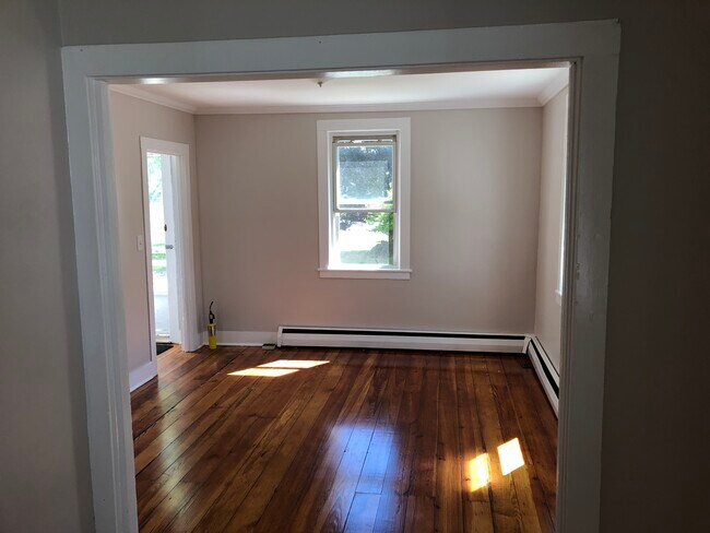 Livingroom - 90 Marlborough St