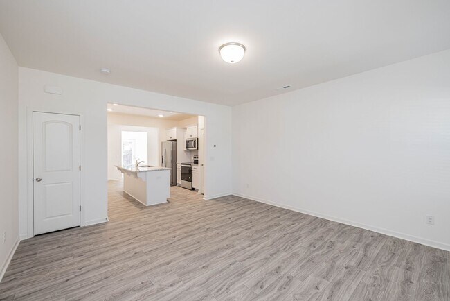 Foto del edificio - Charming Townhome Community near historic ...