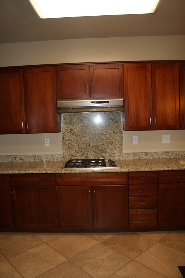 Building Photo - 12606 Willowdale Dr