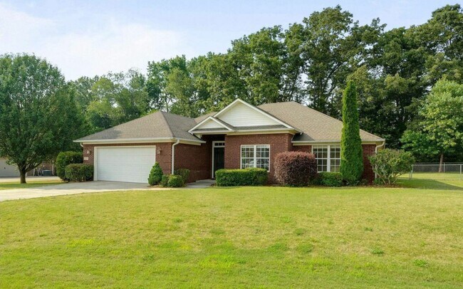 Building Photo - 223 Alder Ridge Dr