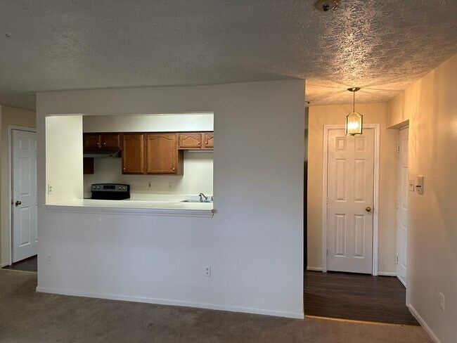 Building Photo - 1301 Clover Valley Way