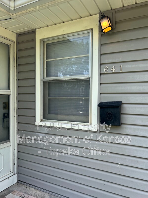 Foto del edificio - 641 SW Oakley Ave